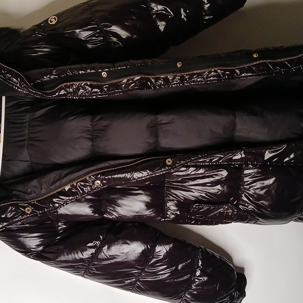 Michael Kors puff coat black with faux fur zippered hood.  Med. NEW - Picture 13 of 13